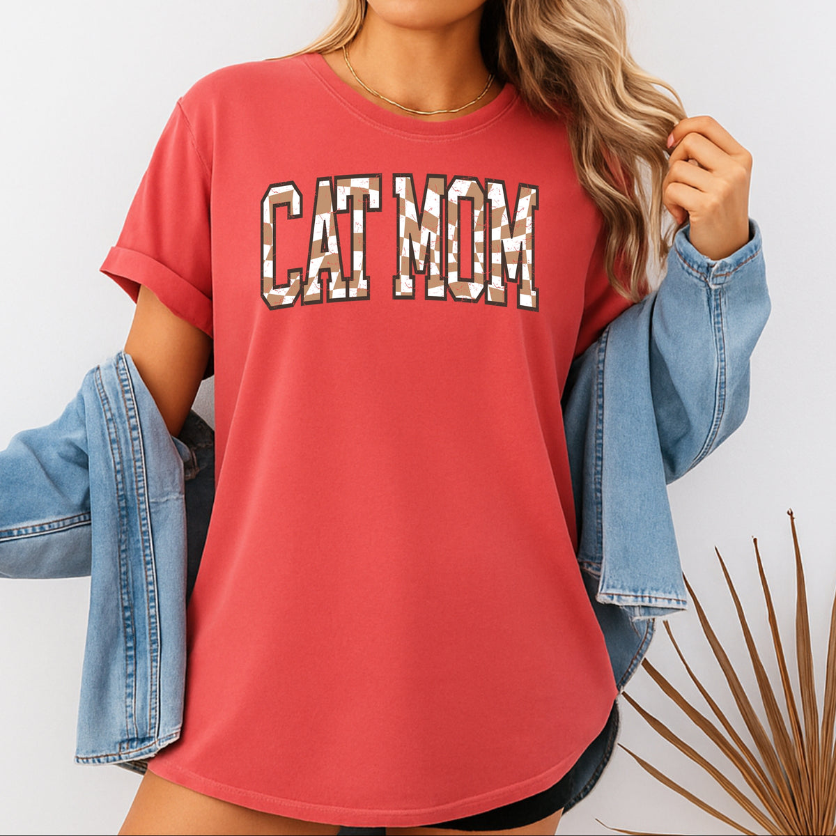Cat Mom - Comfort Colors T-Shirt 