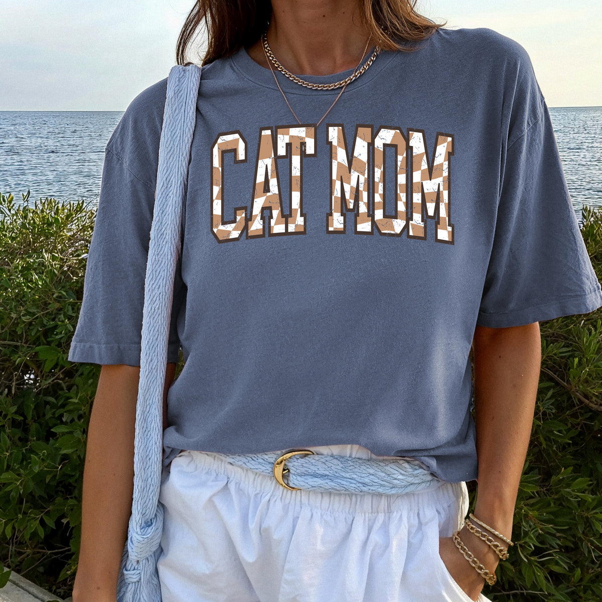 Cat Mom - Comfort Colors T-Shirt 