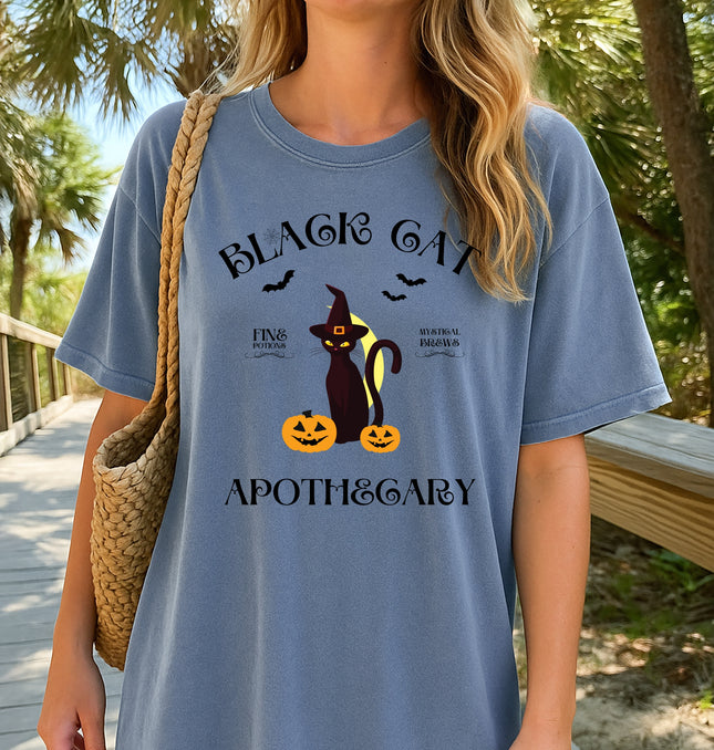 Black Cat Apothecary Halloween - Comfort Colors T-Shirt 