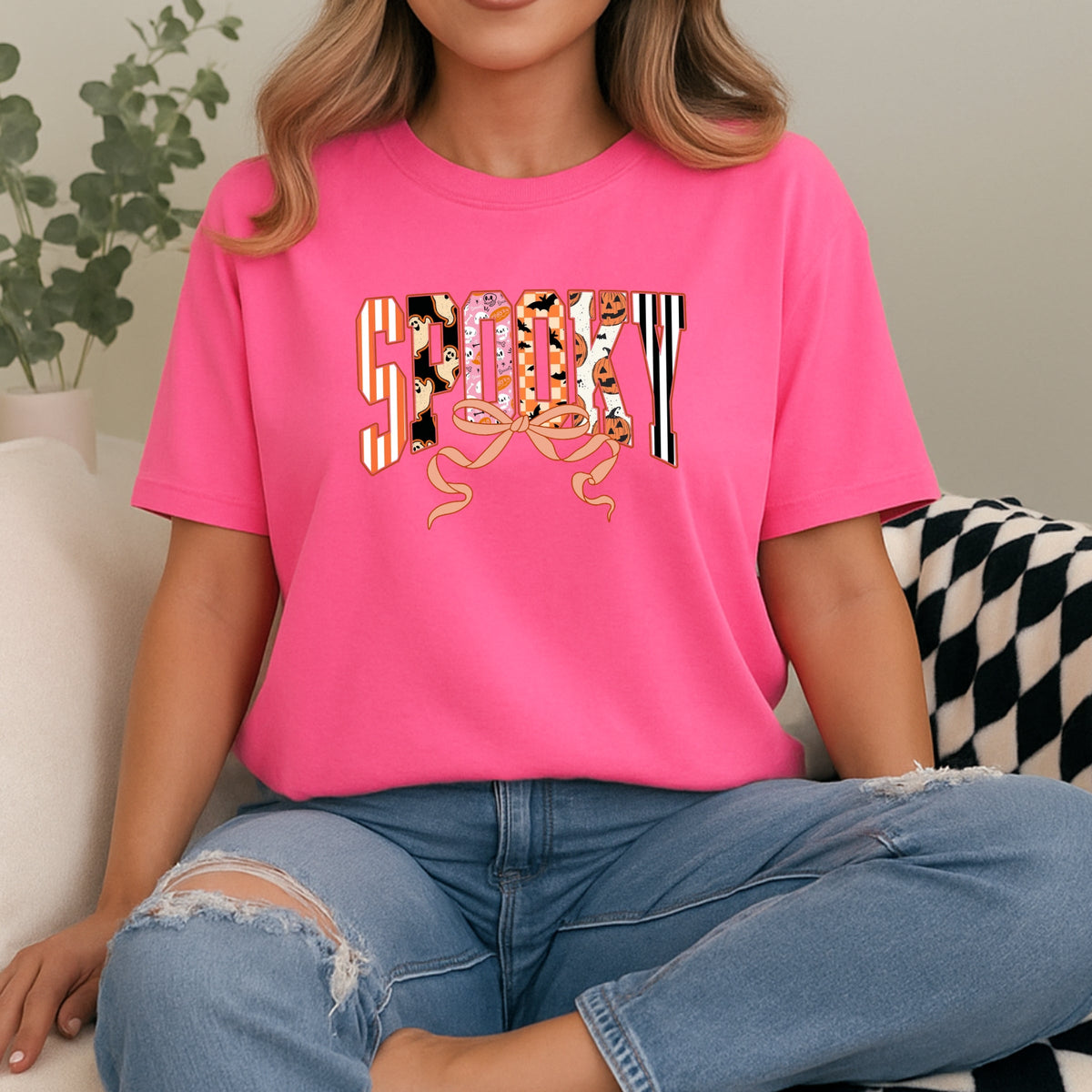 Cute Halloween ‘Spooky’ Print Retro Ghosts & Pumpkins with Ribbon Printed Comfort Colors T-Shirt 