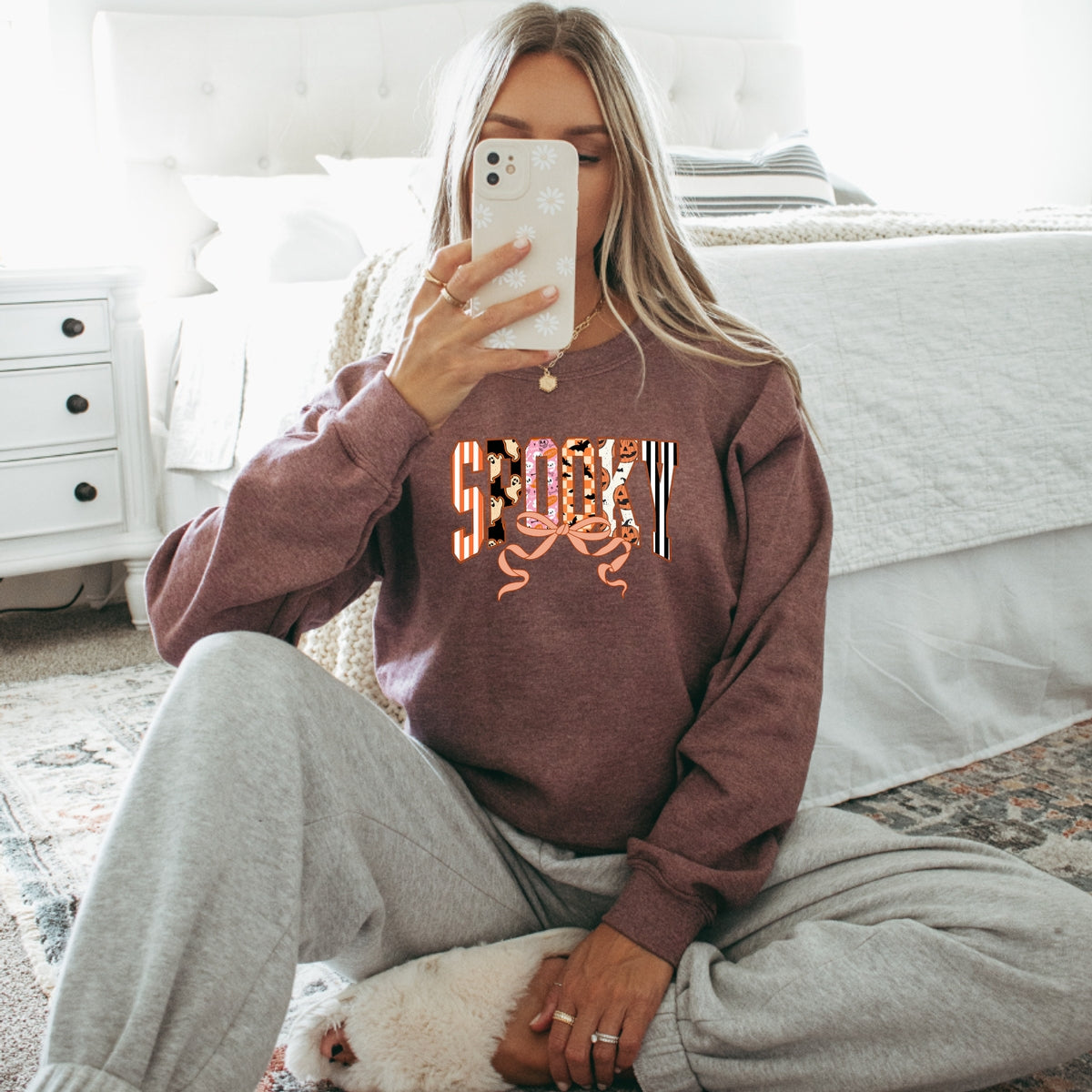 Cute Halloween Spooky Print Retro Ghosts & Pumpkins with Ribbon Printed Crewneck Sweatshirt