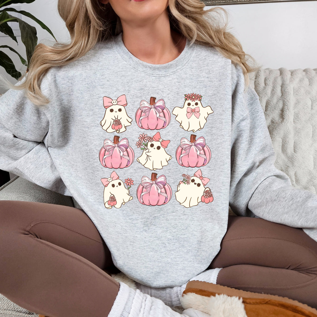  Cute Pink Ghost Halloween - Halloween Cute Gift, Pink Halloween Vibes T-shirt, Aesthetic Halloween Tee - Crewneck Sweatshirt