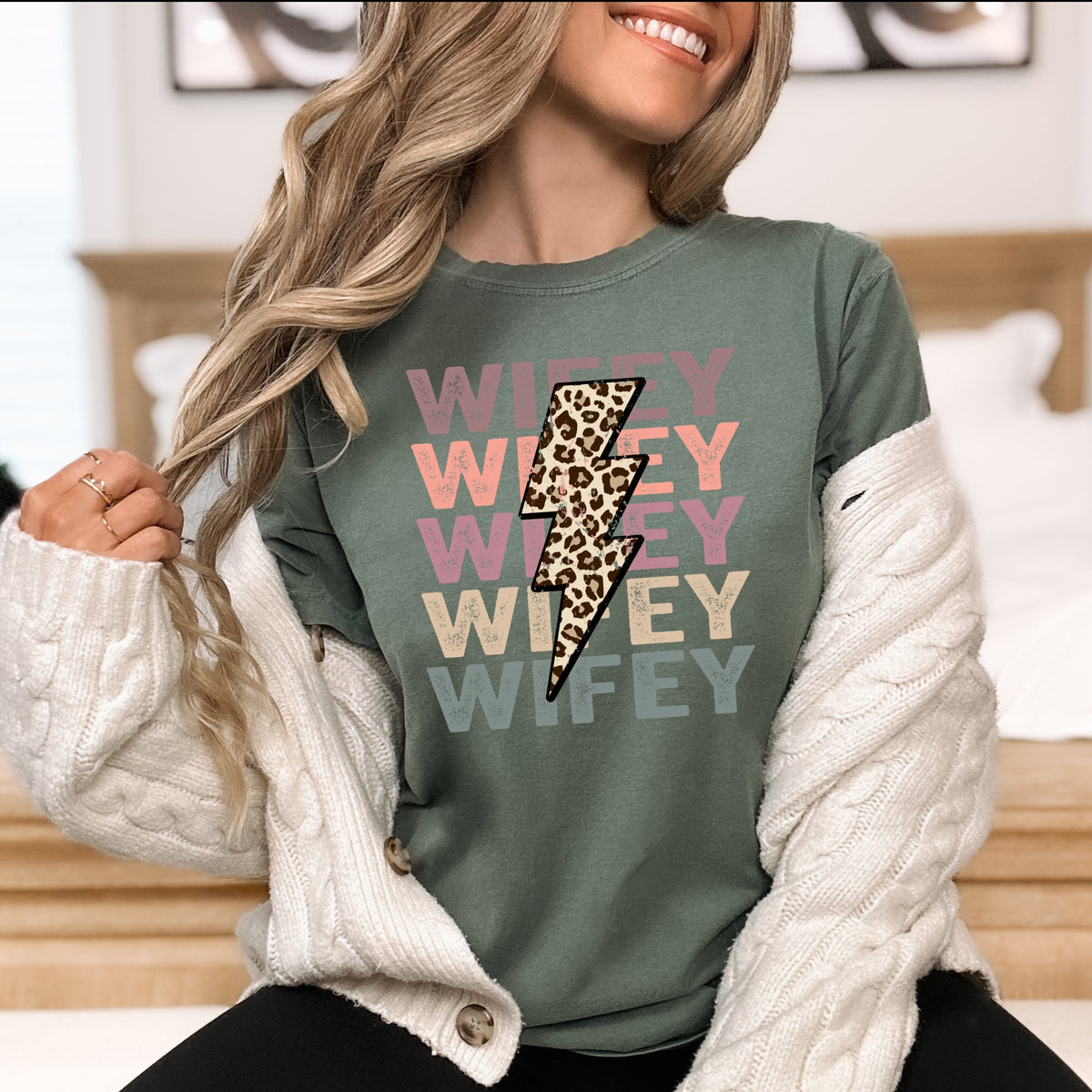 Wifey Printed Comfort Colors T-Shirt 